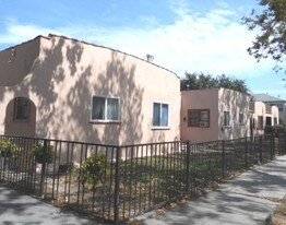 1215 S Plymouth Blvd in Los Angeles, CA - Building Photo