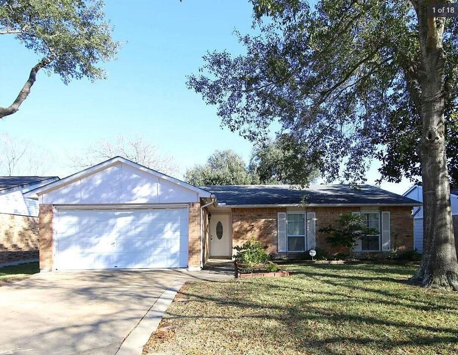 4310 Kacee Dr in Houston, TX - Building Photo