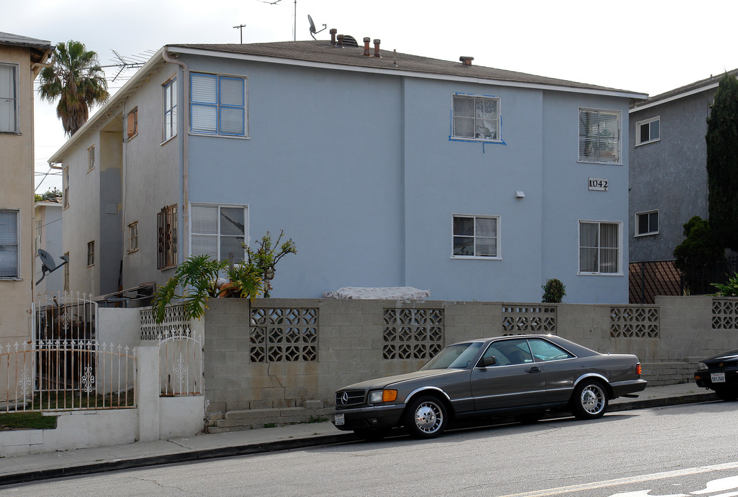 1042 N Market St in Inglewood, CA - Building Photo