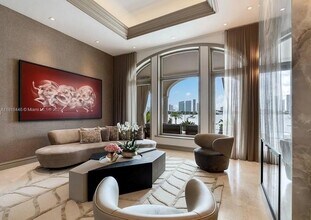 432 S Hibiscus Dr, Unit 4801-246 in Miami Beach, FL - Building Photo - Building Photo