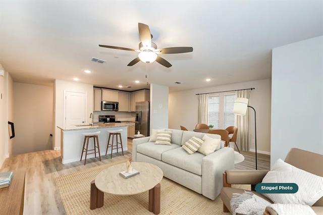 property at 838 Bonnet Trl
