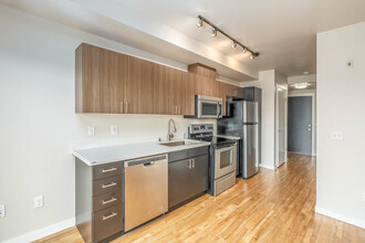 The Duo Apartments in Seattle, WA - Building Photo - Interior Photo