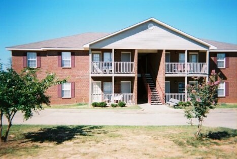 Adams Ridge Apartments in Union Springs, AL - Building Photo