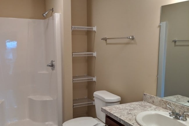Villas at Charleston in Columbiana, OH - Building Photo - Building Photo