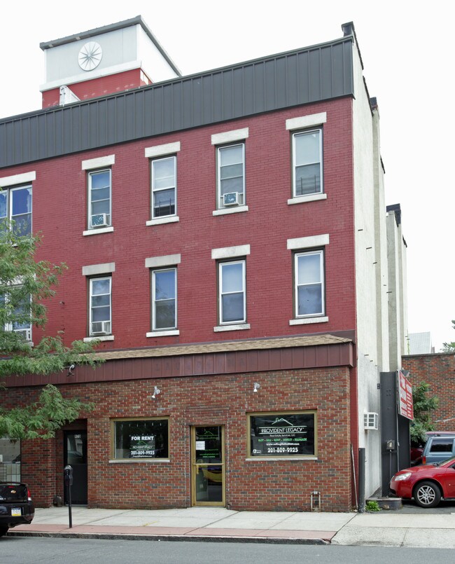 970 Broadway in Bayonne, NJ - Building Photo - Building Photo