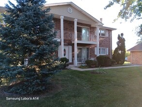 15240 El Cameno Ter, Unit 2E in Orland Park, IL - Foto de edificio - Building Photo