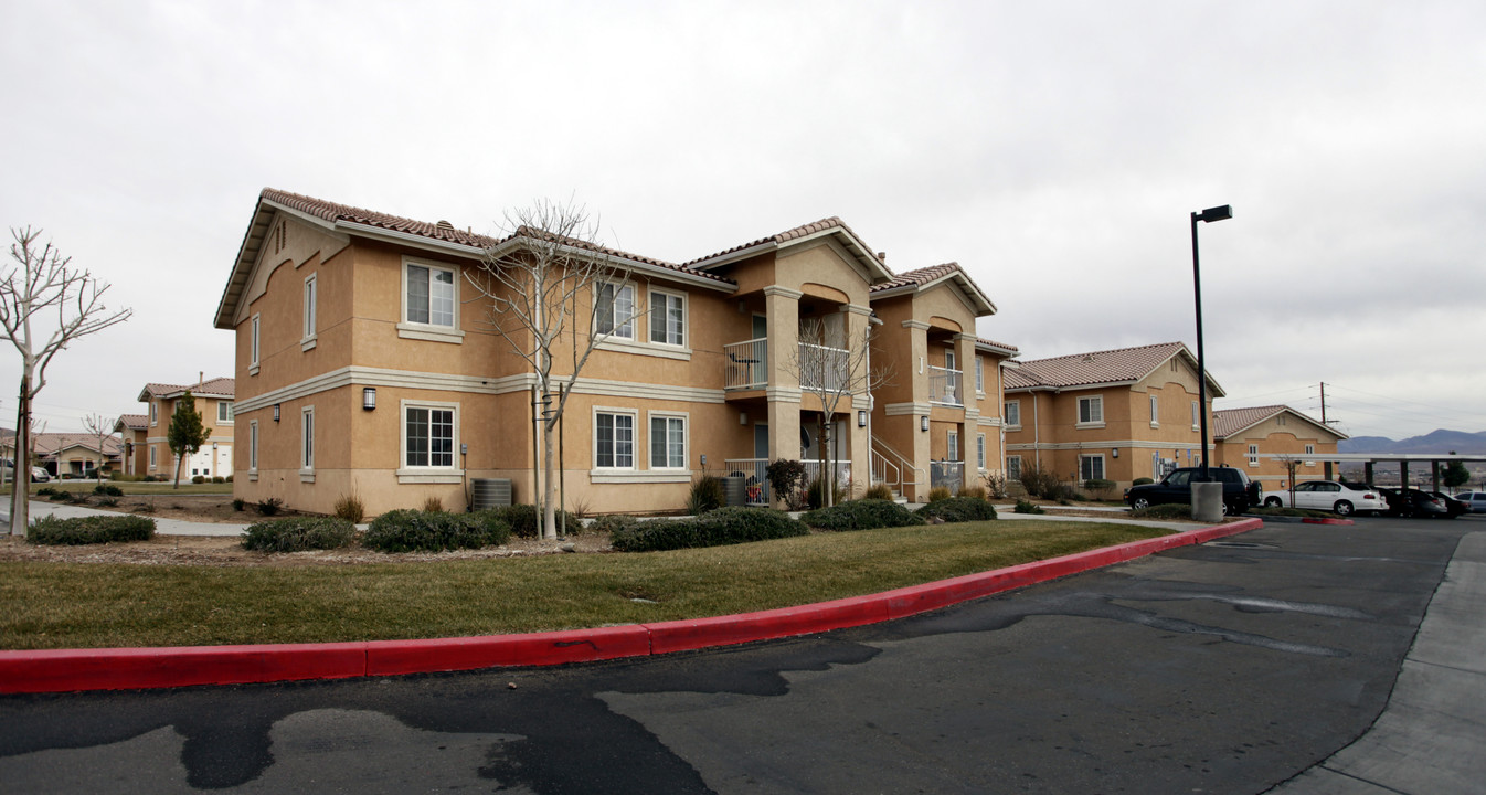 Suncrest Apartments in Barstow, CA - Building Photo