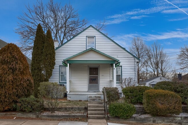 property at 123 N Spruce St