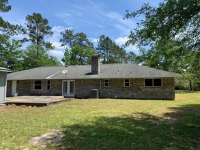 3 Chipmunk Ct in Lake Jackson, TX - Building Photo - Building Photo