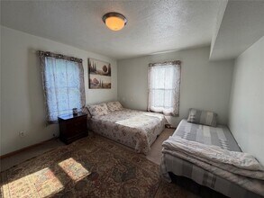 91 Grand Ave, Unit 2nd Fl in Johnson City, NY - Foto de edificio - Building Photo