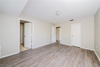6625 Electra Ave in North Port, FL - Building Photo - Building Photo
