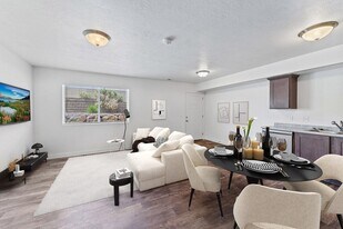 14888 S Sliding Rock Way in Herriman, UT - Building Photo