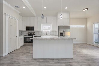 2708 Sam Wilson St in Houston, TX - Building Photo - Building Photo