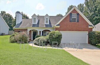 77 Pine Crescent in Newnan, GA - Building Photo - Building Photo