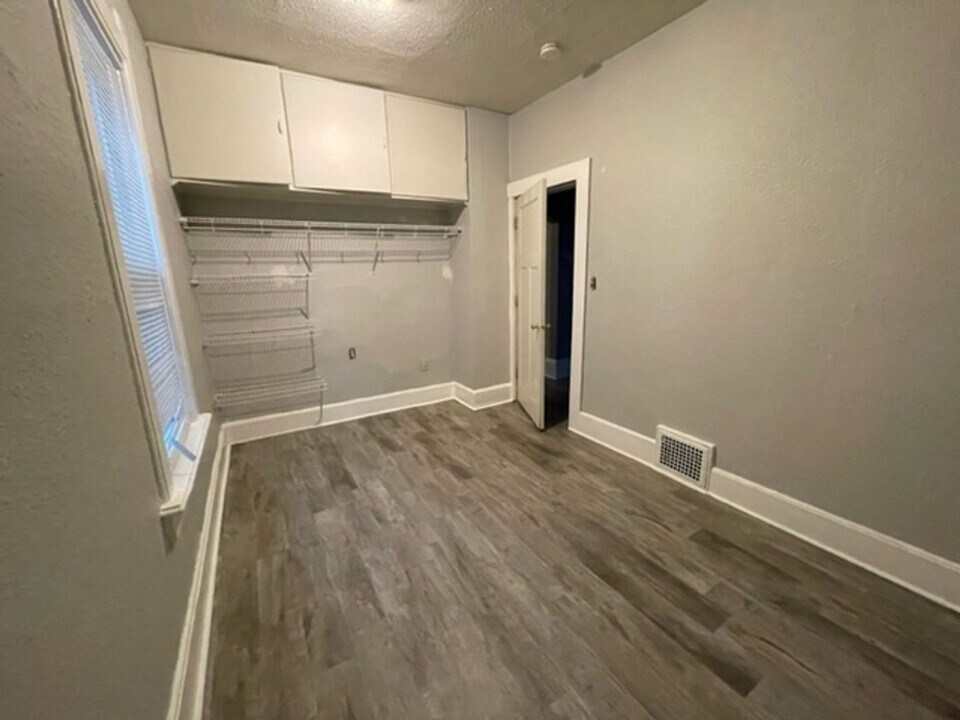 4115 N 6th St in Milwaukee, WI - Building Photo