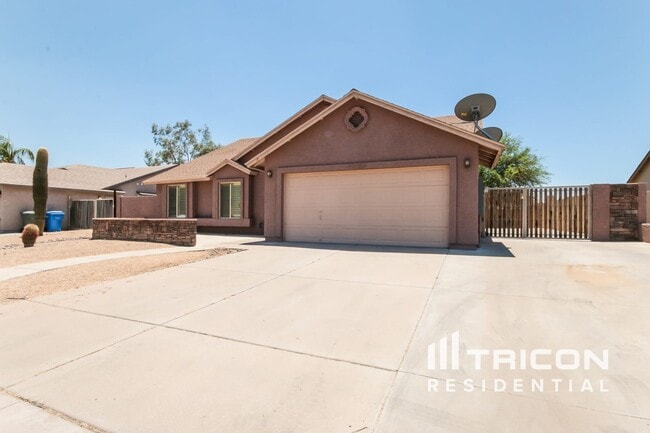 1519 E Sequoia Dr in Phoenix, AZ - Building Photo - Building Photo