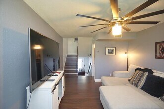 4515 La Capri Ct in Tampa, FL - Building Photo - Building Photo