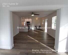 2345 Floyd St in Sarasota, FL - Foto de edificio - Building Photo