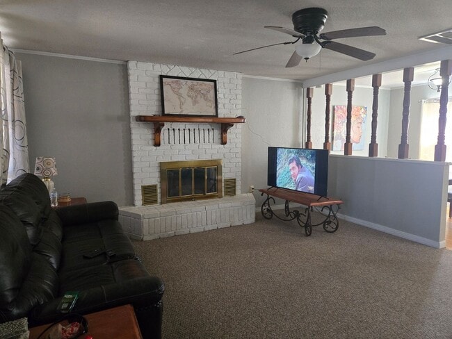 1205 W Hermosa Dr in Artesia, NM - Building Photo - Building Photo