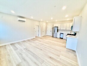 220 Winthrop St in Winthrop, MA - Building Photo - Building Photo