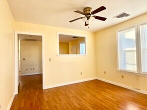 1037 Cass Ave, Unit 1 in Woonsocket, RI - Building Photo - Building Photo