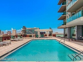 1431 Riverplace Blvd in Jacksonville, FL - Building Photo - Building Photo
