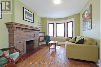 139 Greenwood Ave in Toronto, ON - Building Photo - Building Photo