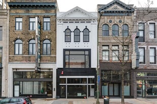 210 E Grace St in Richmond, VA - Building Photo