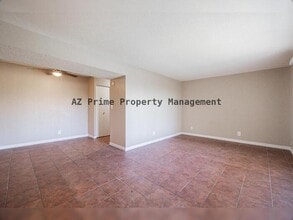 2411 W Hazelwood St in Phoenix, AZ - Building Photo - Building Photo
