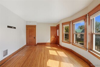 168 Villa Ave in Buffalo, NY - Building Photo - Building Photo