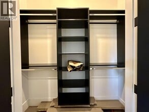 660 St Andrews Rd in West Vancouver, BC - Building Photo - Building Photo