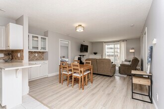 9741 110 St NW, Unit 202 in Edmonton, AB - Building Photo - Building Photo