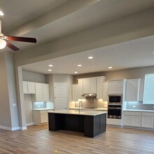 3034 Daplyn Pk in Bulverde, TX - Foto de edificio - Building Photo