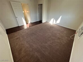 113 Cedar St in Henderson, NV - Building Photo - Building Photo