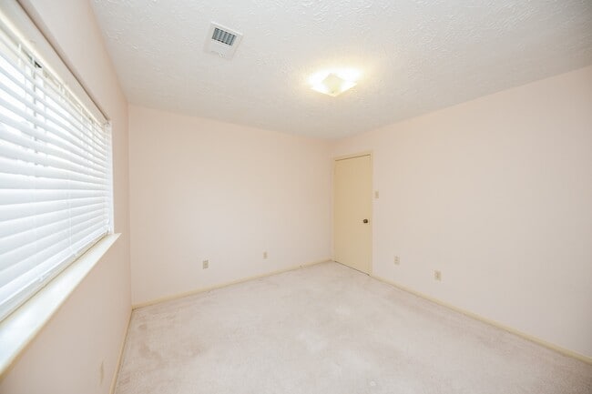 property at 13211 Rosstown Dr