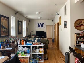 1446 N Leavitt St, Unit 2 in Chicago, IL - Foto de edificio - Building Photo