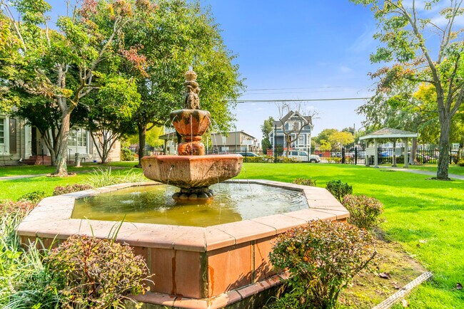 1159 Broadway in Alameda, CA - Building Photo - Building Photo