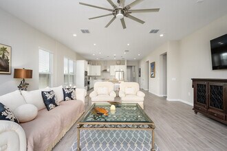 5967 E Abraham Ln in Phoenix, AZ - Building Photo - Building Photo