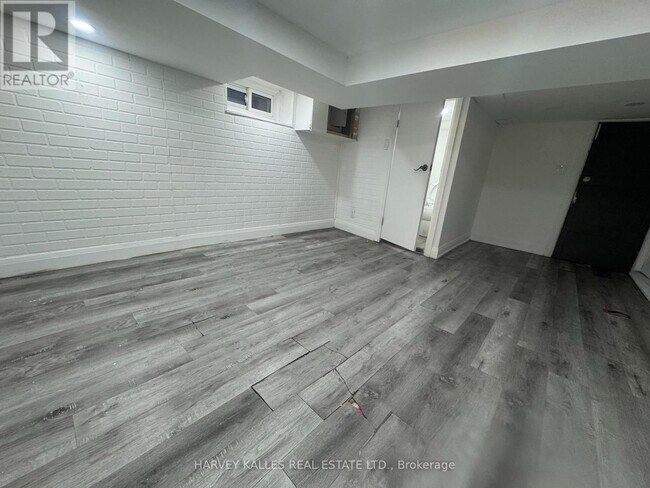 property at 1309 Dupont St