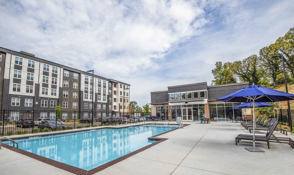 Flagship Kerns in Knoxville, TN - Foto de edificio