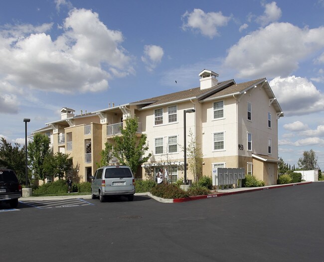 North Avenue Apartments in Sacramento, CA - Foto de edificio - Building Photo