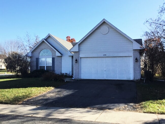 property at 546 Lakeview Dr
