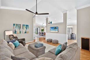 17974 Oakmont Ridge Cir in Ft. Myers, FL - Building Photo