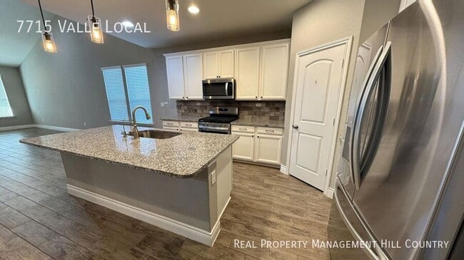 7715 Valle Local in Boerne, TX - Building Photo - Building Photo