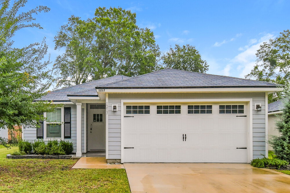 1217 Sarahs Landing Dr in Jacksonville, FL - Building Photo