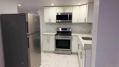 70-51 45th Ave in Queens, NY - Building Photo - Building Photo