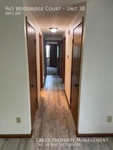 945 Woodridge Ct-Unit -Unit 3B in Lake Geneva, WI - Building Photo - Building Photo