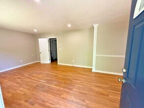 37 Carriage Dr in Greenville, SC - Building Photo - Building Photo