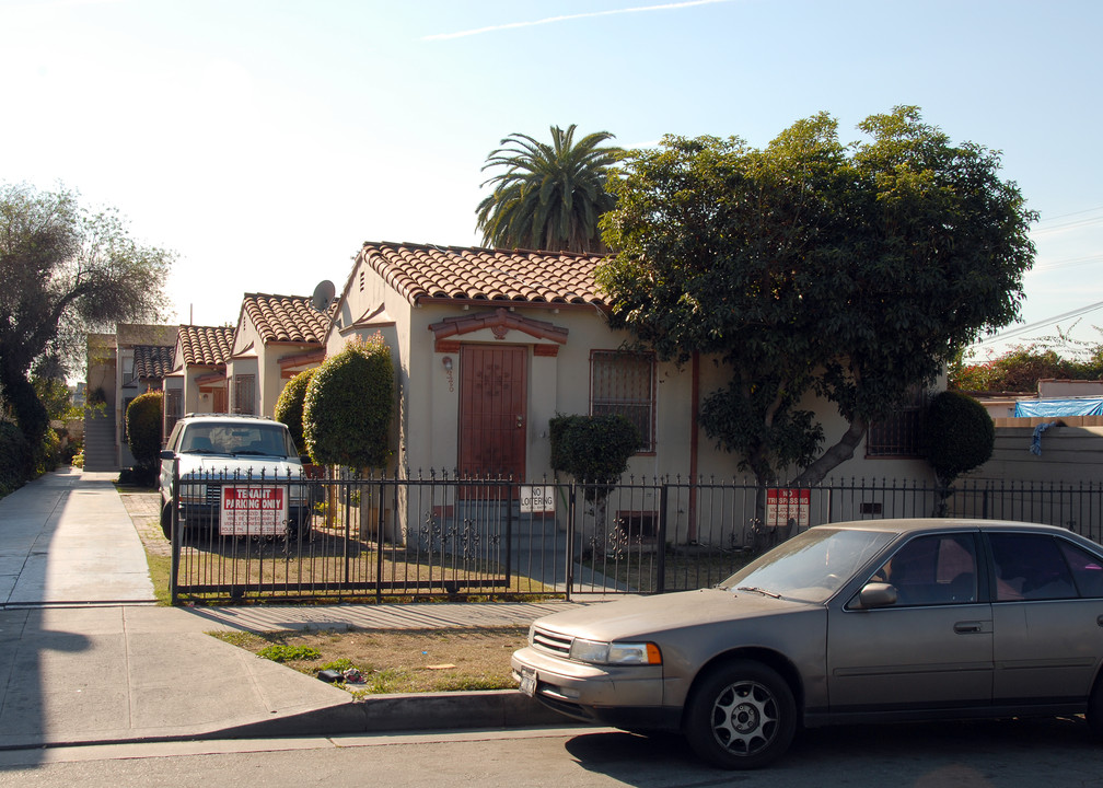 Mi Qunita Hacienda in Los Angeles, CA - Building Photo