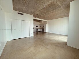 234 NE 3rd St, Unit 1205 in Miami, FL - Building Photo